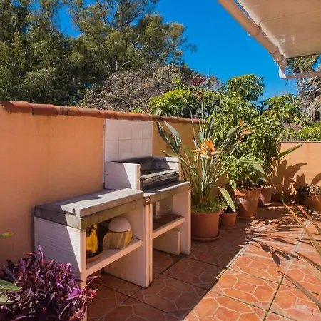 With Large Roof Terrace