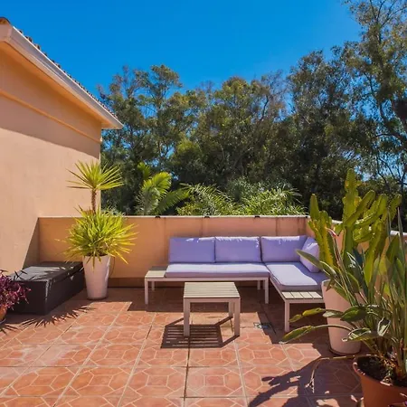 With Large Roof Terrace Apartment