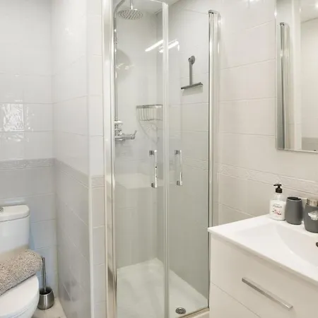 With Large Roof Terrace * Marbella